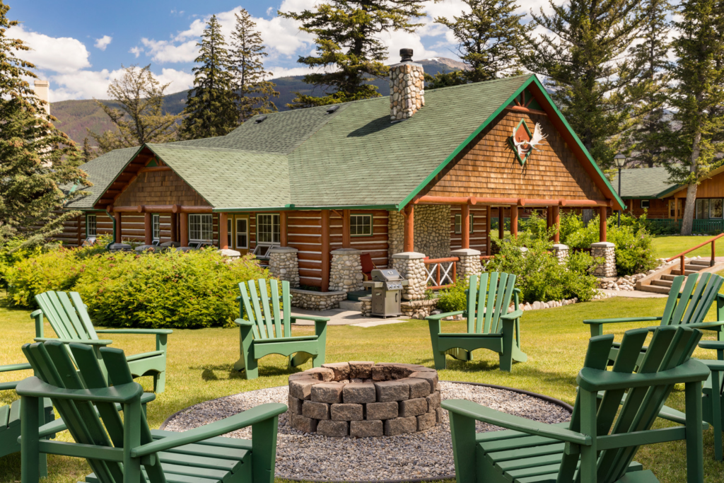 Jasper Hotels - Gardeners Cabin at the Fairmont Jasper Park Lodge